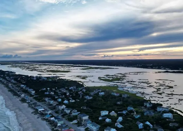 Surf City 2Br Model Home With Pool And Boat Ramp Access