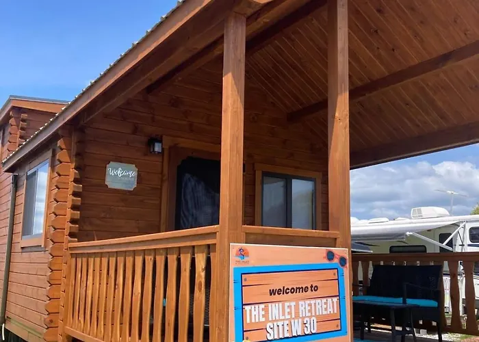 Unique Cabin Near Surf City With Loft And Parking